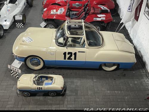 1956 Skoda 440 Spartak Karosa