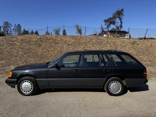 1991 Mercedes 300TE 4MATIC S124