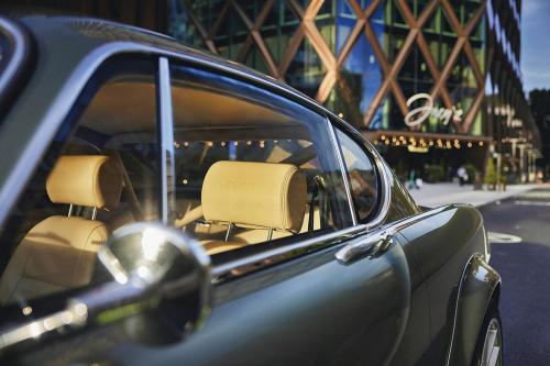 Volvo P1800 Cyan Racing