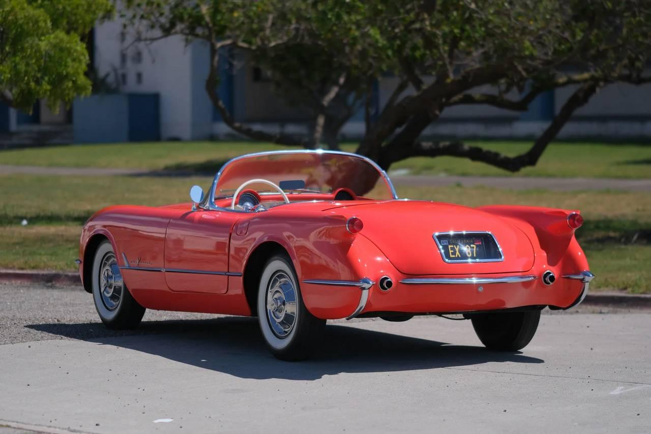 Od prototypu do ikony Corvette C1, które uratowało markę