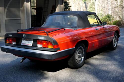 Alfa Romeo Spider Graduate (1985)